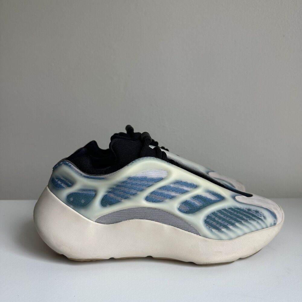 Adidas Yeezy 700 V3 Kyanite GY0260 Sneakers Mens US 6.5. Womens 7.5 - Picture 4 of 8